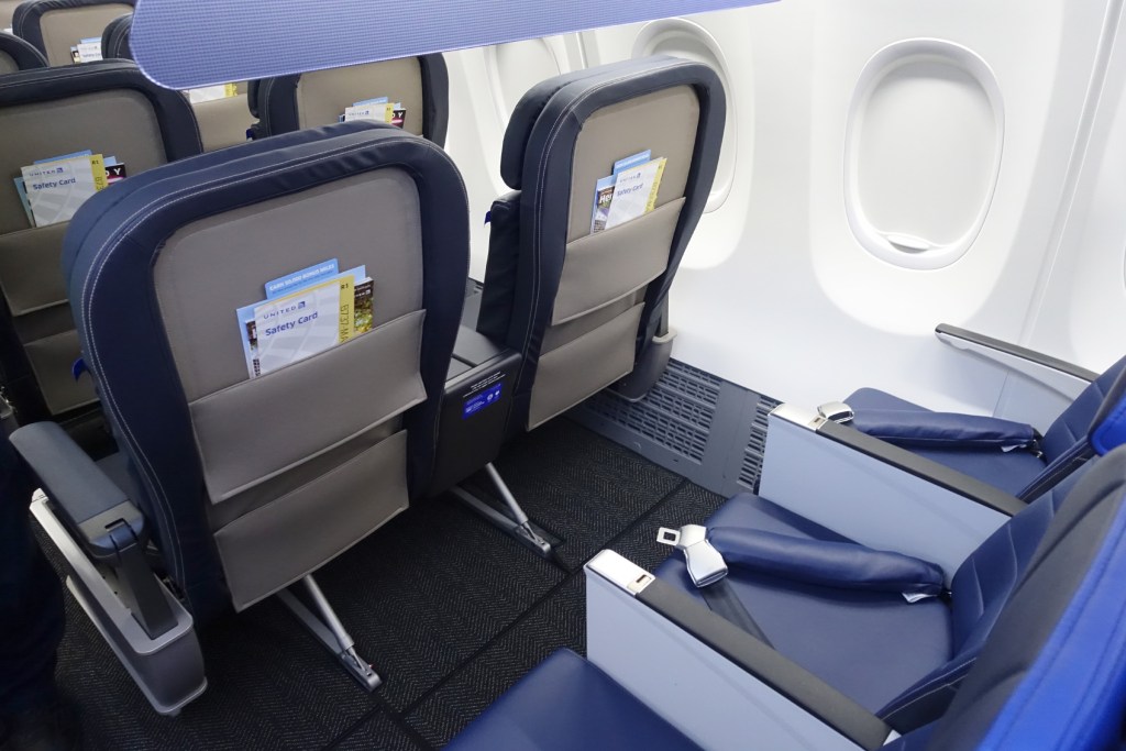 United Airlines Fleet Boeing Max Details And Pictures