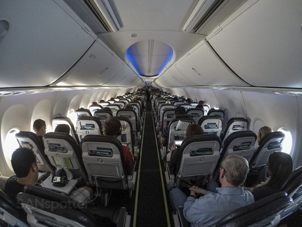 Alaska Airlines 737-800 SAN-KOA economy class review
