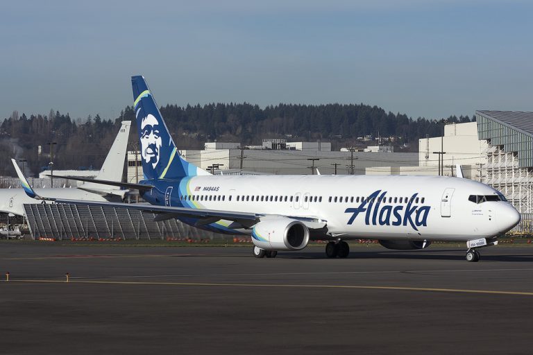 Alaska Airlines Fleet Boeing 737-900ER Details and Pictures