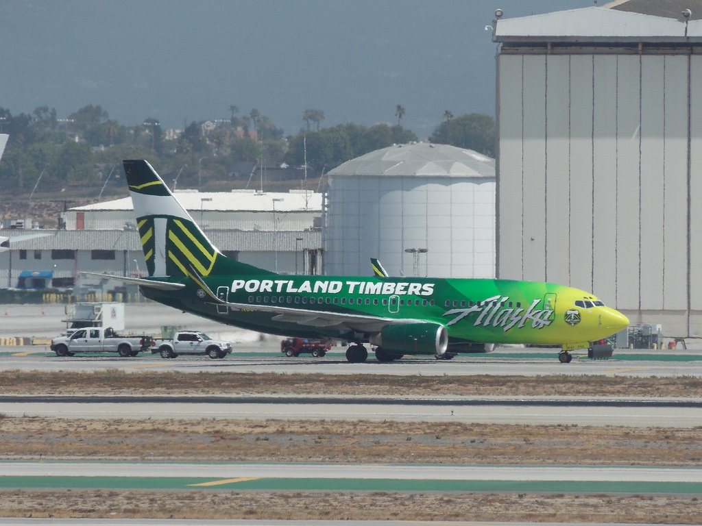 Alaska Airlines Portland Timbers MLS Club Special Livery 737-700