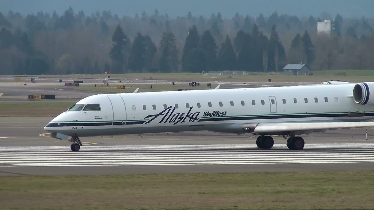 Alaska Airlines (SkyWest) N224AG CRJ-700 Takeoff Portland Airport (PDX)