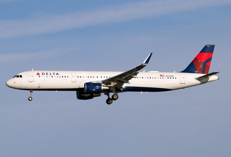 Delta Air Lines Fleet Airbus A321-200 Details and Pictures