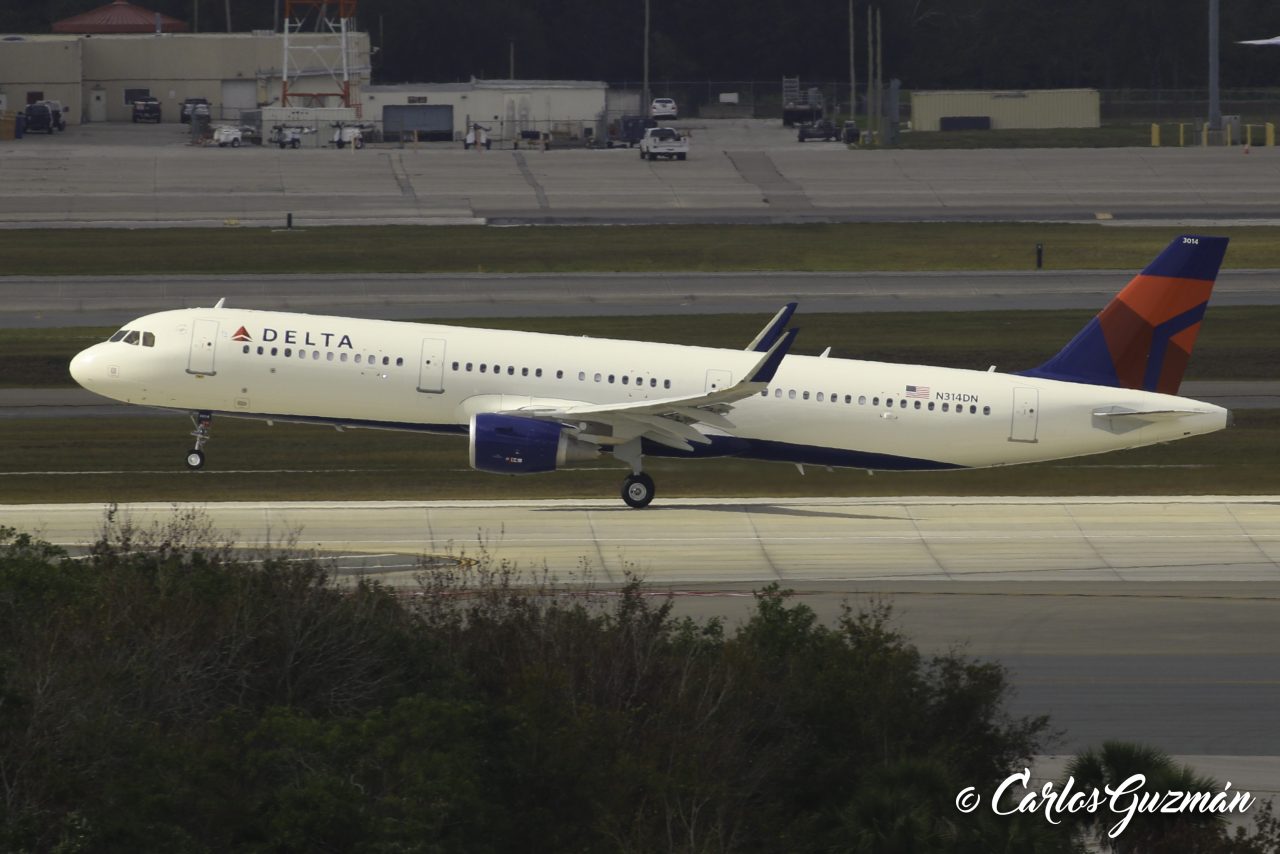 Airbus A321-211(SL) (N314DN)— Delta Air Lines Fleet Photos @Carlos Guzman
