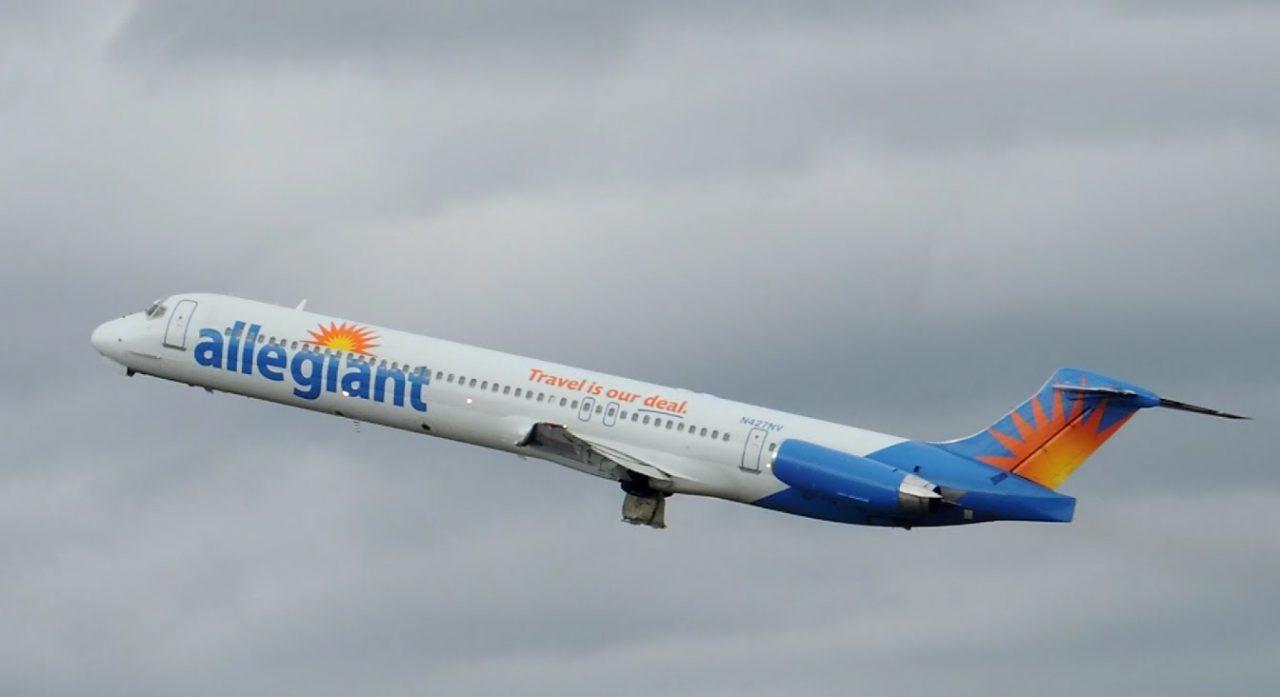 Allegiant Air McDonnell Douglas MD-83 [N427NV] takeoff from PDX