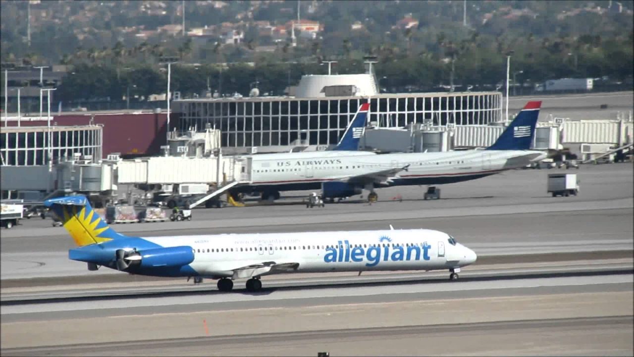 Allegiant Air McDonnell Douglas MD-88 lands at Las Vegas McCarran (KLAS)
