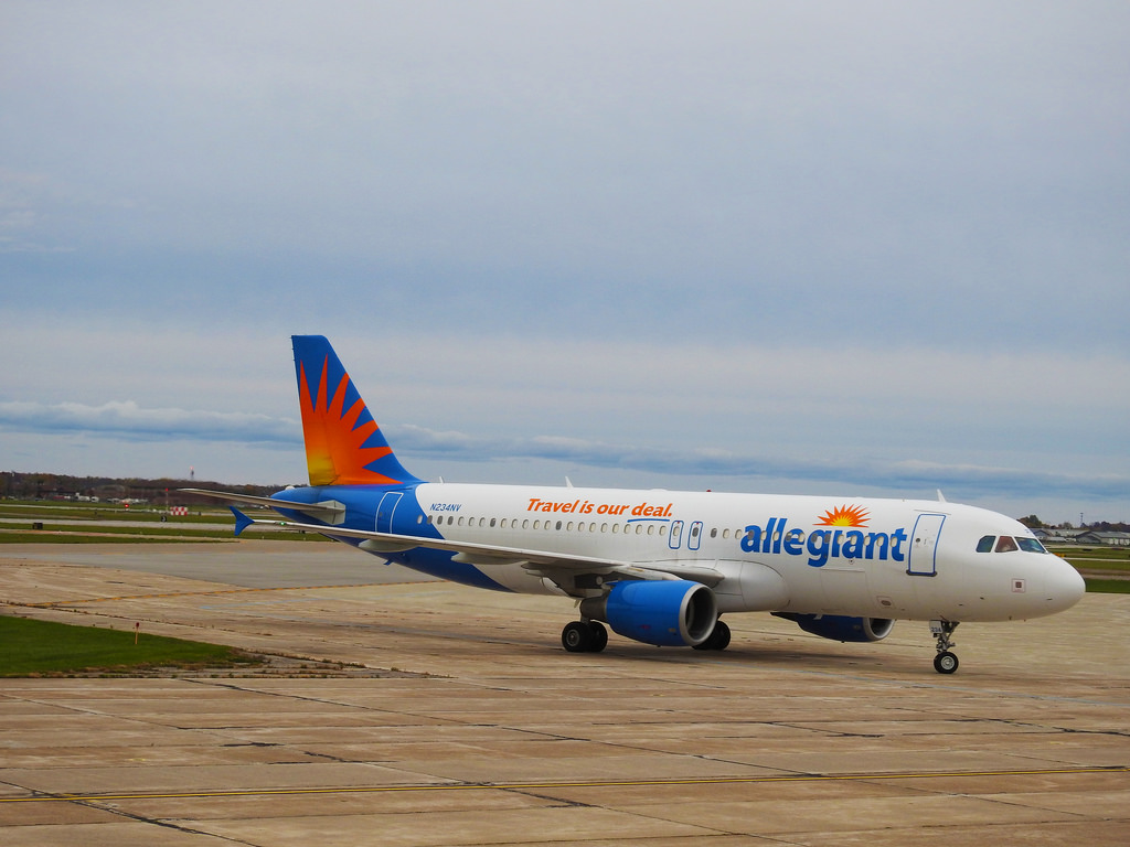 Allegiant Air – Airbus A320-214 N224NV @ Niagara Falls
