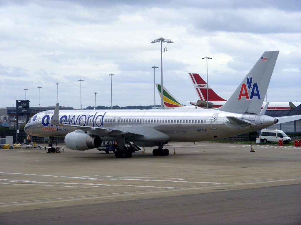 American Airlines Boeing 757-200 One World Livery N174AA @ London Heathrow