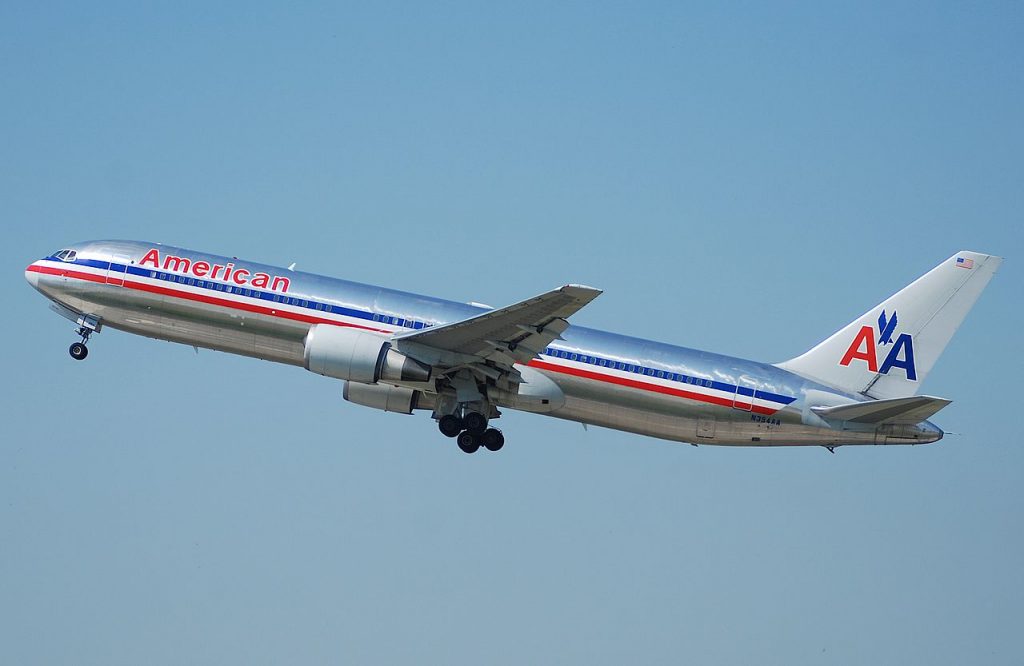 American Airlines Boeing 767-300, N354AA@ZRH Photos