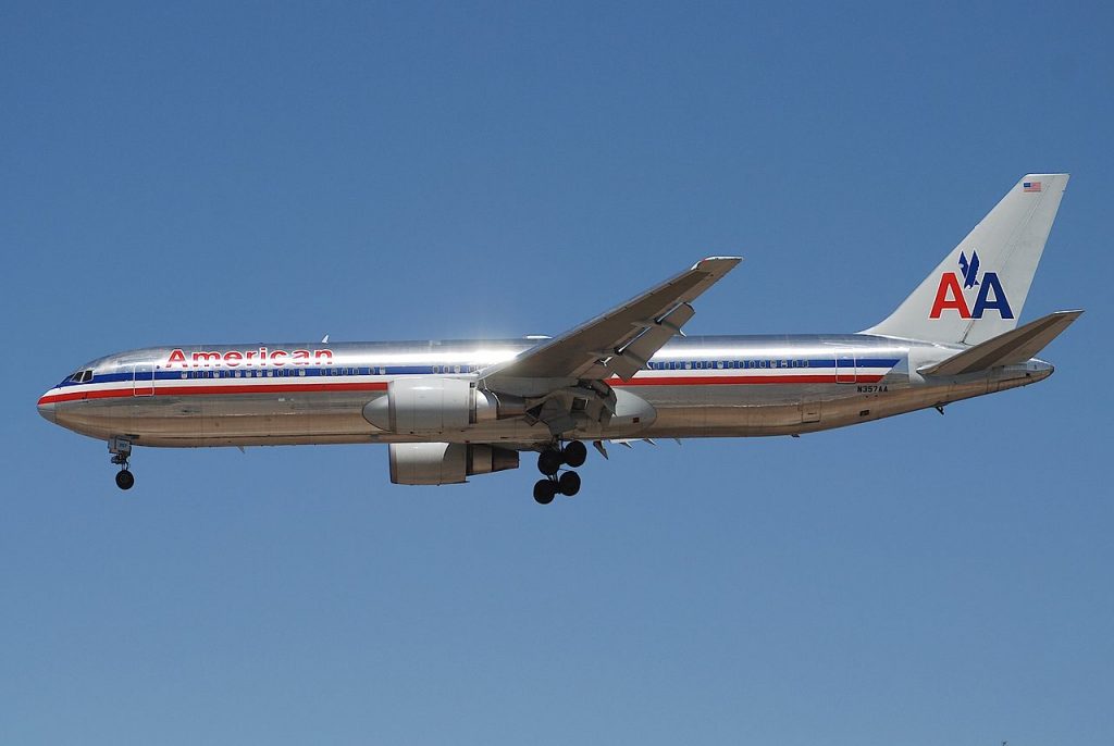 American Airlines Boeing 767-300; N357AA @LAX