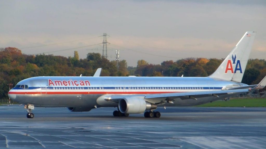 American Airlines Boeing 767-300 Takeoff Düsseldorf Airport