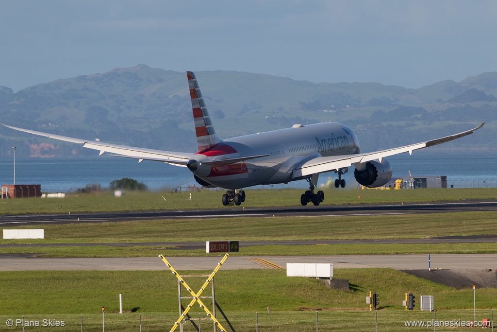 American Airlines Boeing 787-9 Dreamliner N828AA at Auckland International Airport (NZAA:AKL) @Plane Skies