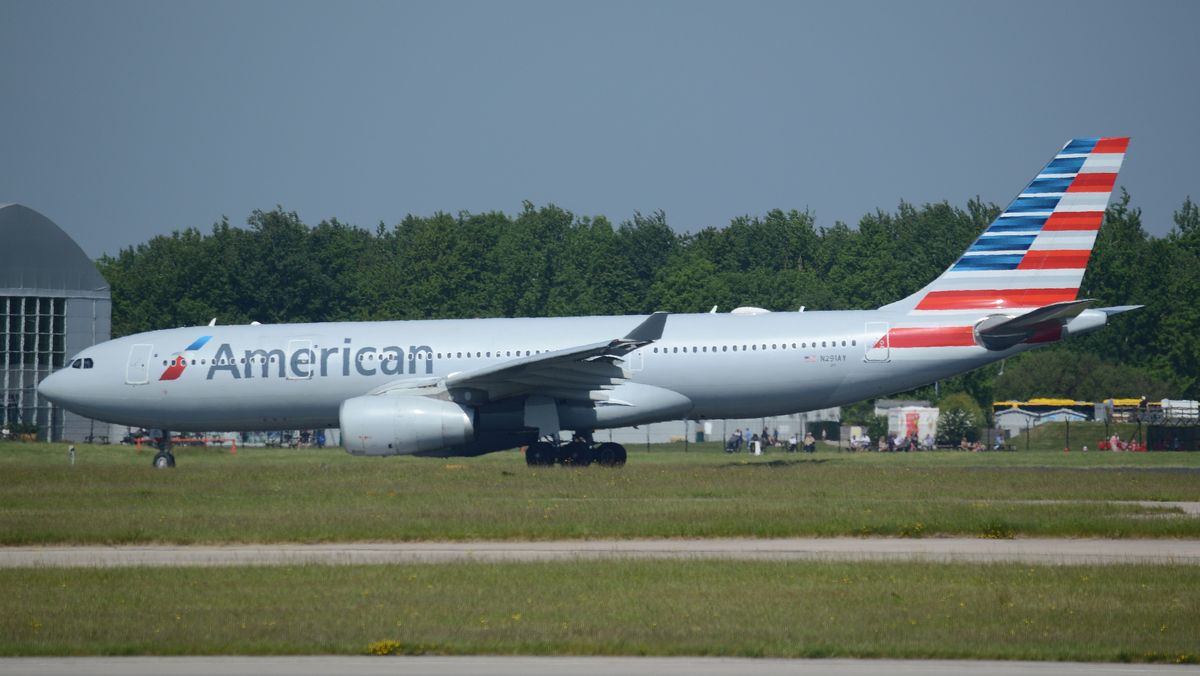 American Airlines Fleet Airbus A330200 Details and Pictures