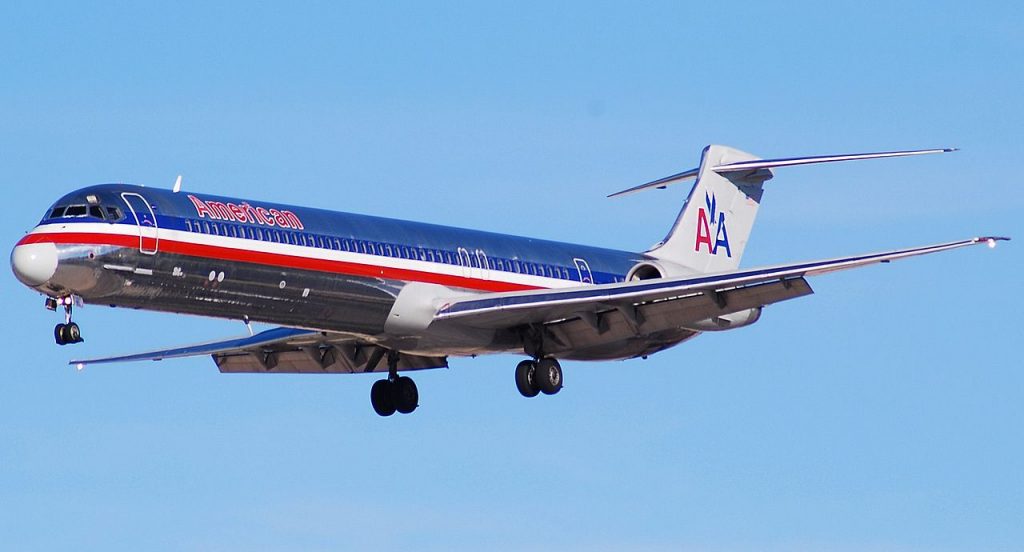American Airlines McDonnell Douglas MD-80 Photos