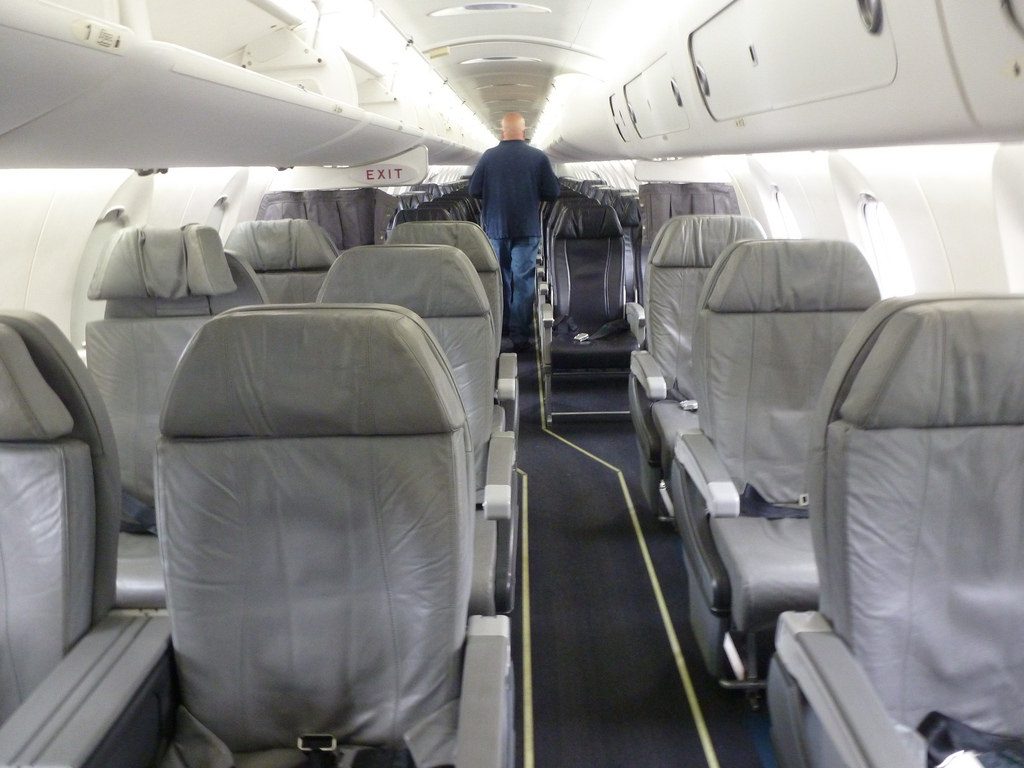 American Airlines Fleet Bombardier CRJ-700 Details and Pictures ...