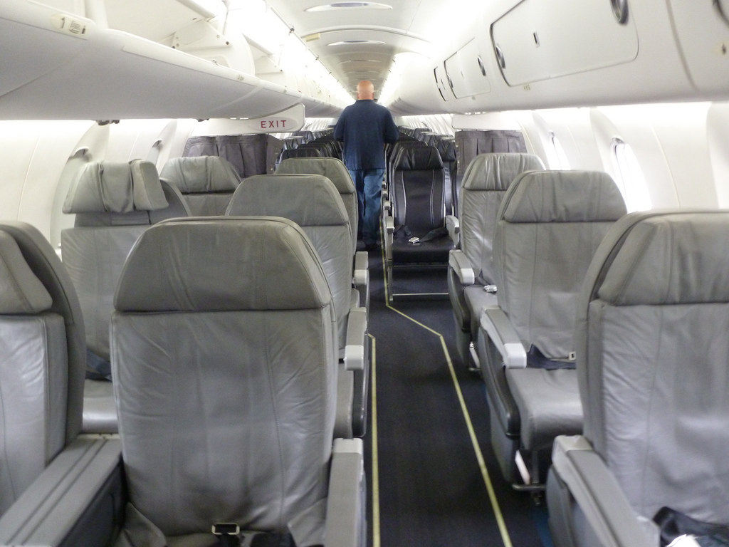 American Eagle Airlines Bombardier CRJ-700 First Class Cabin Interior Photos
