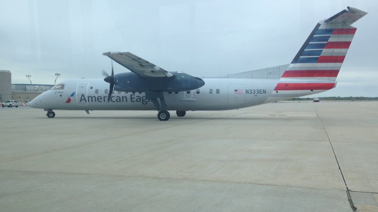 American Eagle Airlines Bombardier Dash 8-300 startup at PHL