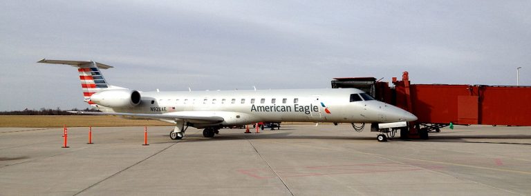 American Airlines Fleet Embraer ERJ-145 Details and Pictures