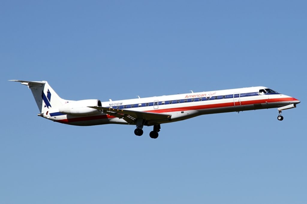 American Airlines Fleet Embraer ERJ-145 Details and Pictures