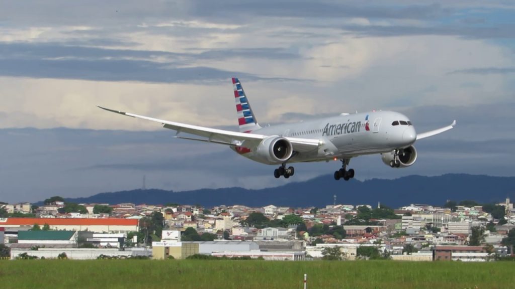 Boeing 787-9 Dreamliner - American Airlines - Landing at São Paulo