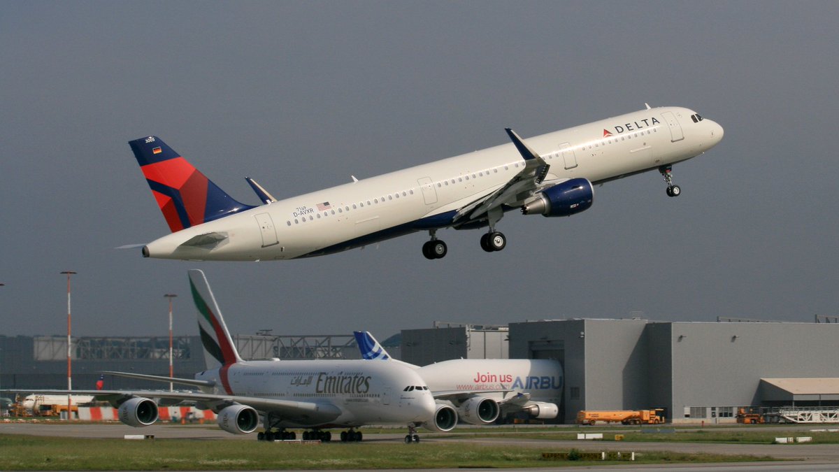Delta Air Lines Airbus A321 N305DN (D-AVXR, MSN 7149) departing Hamburg Finkenwerder Airport