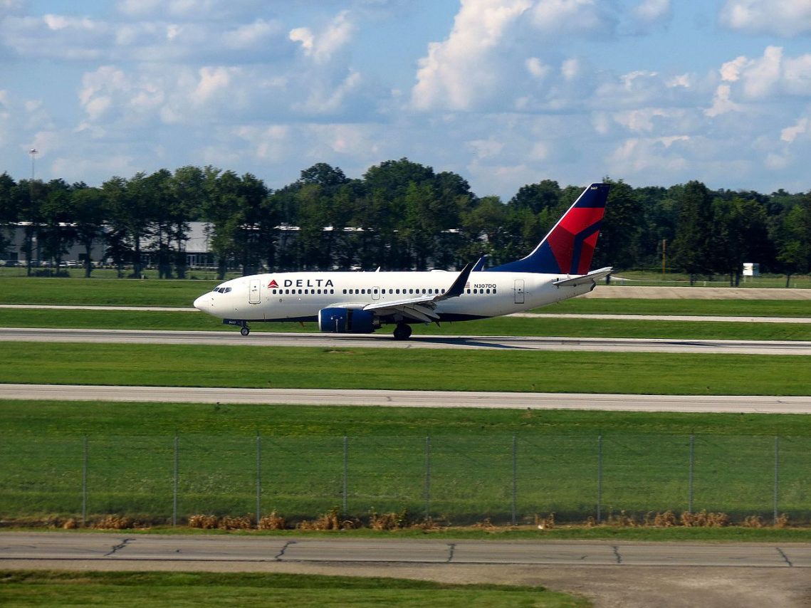 Delta Air Lines Boeing 737-700 N307DQ taxiing at Port Columbus International Airport