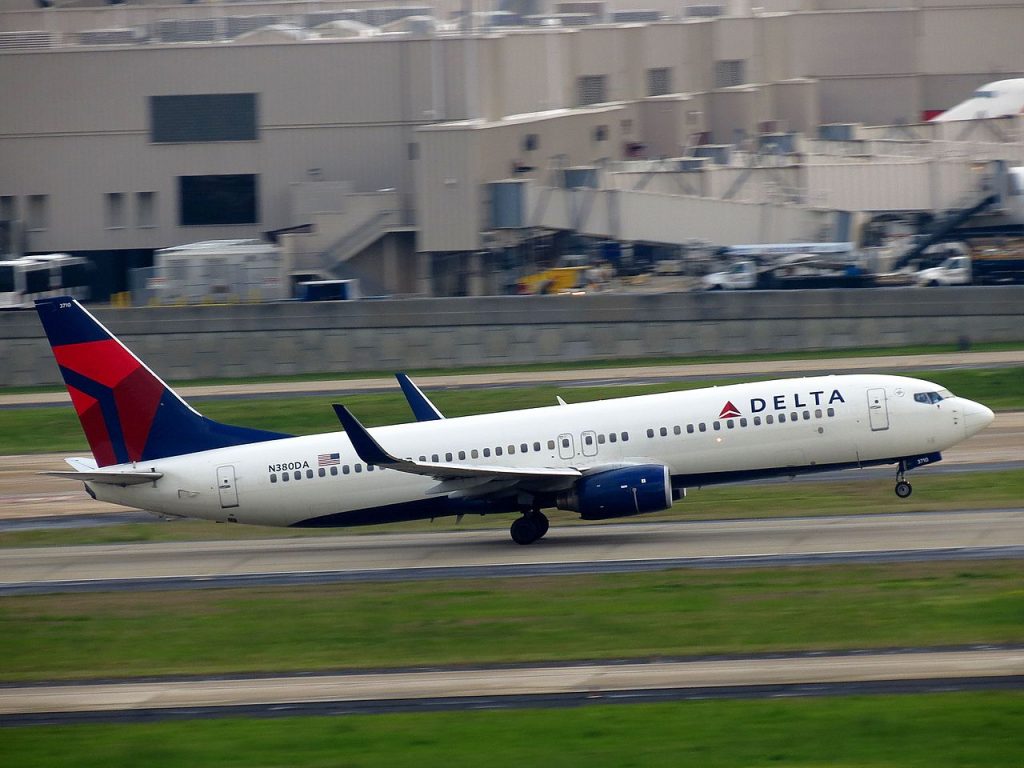 Delta Air Lines Boeing 737-800 N380DA at Hartsfield-Jackson Atlanta International Airport