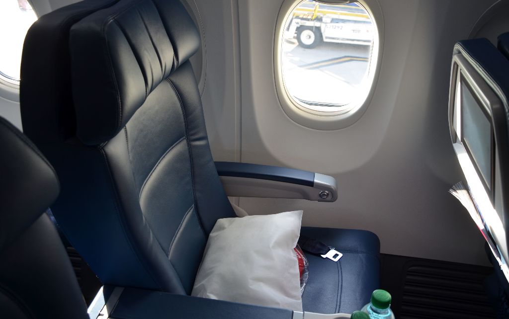 Delta Air Lines Fleet Boeing 737900ER Details and Pictures