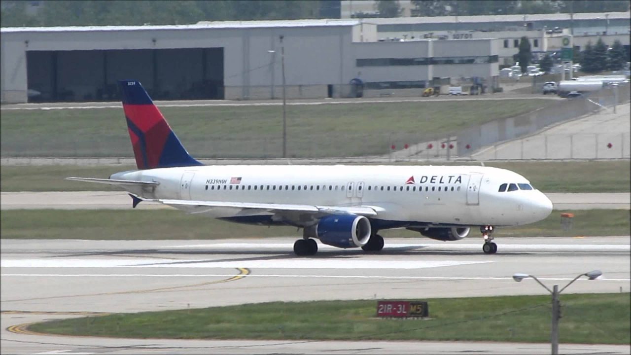 Delta Airlines Airbus A320 Takeoff | N339NW | Detroit Metro Airport (DTW)