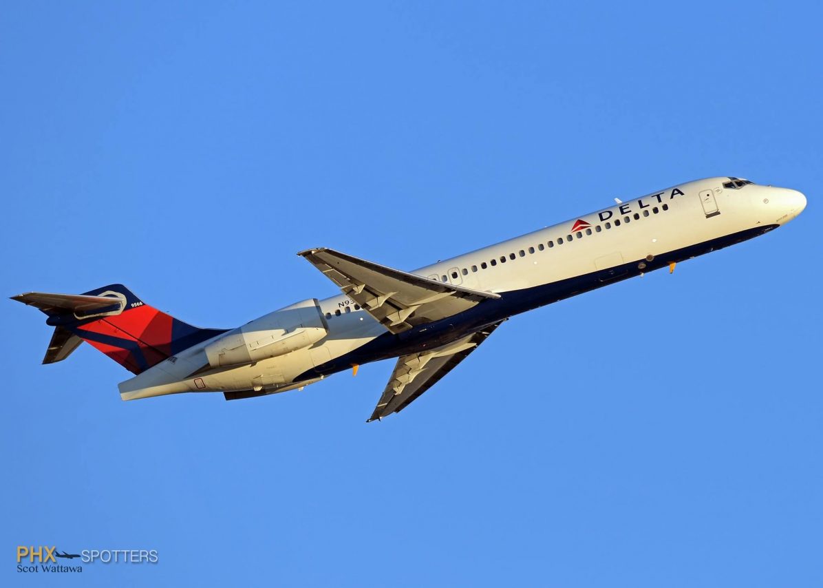 Delta Airlines Boeing 717-200 N933AT c:n 55071 Sky Harbor Airport @PHXSpotters - Scot Wattawa