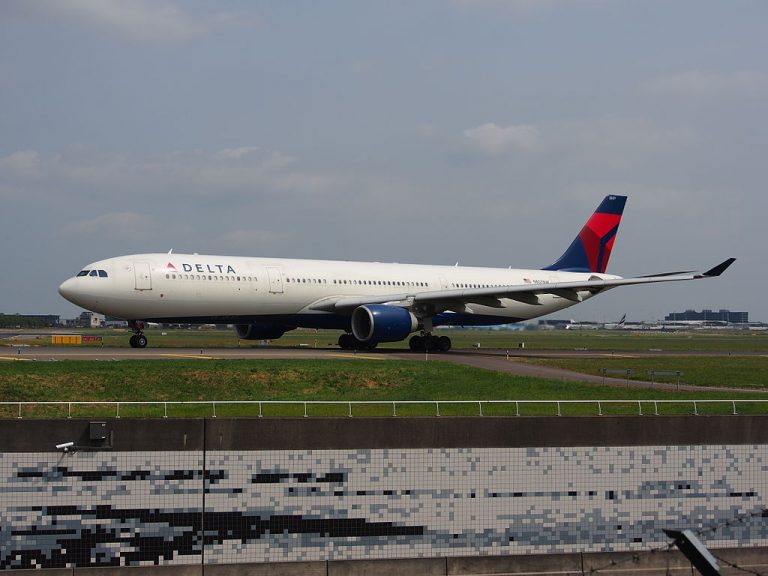 Delta Air Lines Fleet Airbus A330-300 Details and Pictures