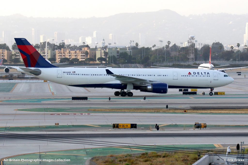 N828NW · Airbus A330-302 · Delta Air Lines (DL : DAL) · Los Angeles - International (LAX : KLAX), USA - California · @Erik Frikke