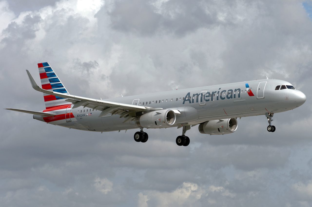 n142an American Airlines Airbus A321-231wl