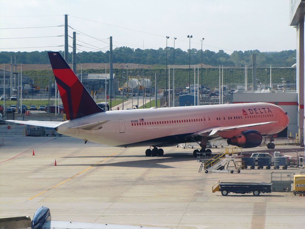 Delta Air Lines Boeing 767-300 N124DE Parking at Hartsfield-Jackson Atlanta International Airport