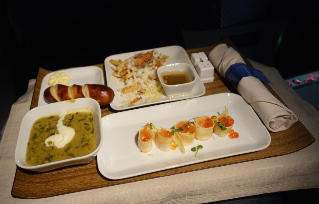 Delta Air Lines Boeing 767-400ER Business Class (DELTA ONE) inflight amenities services appetizers included smoked salmon