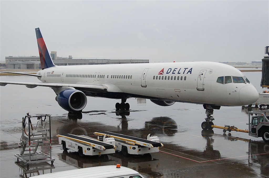 Delta Air Lines Fleet Boeing 757-300 Details and Pictures ...