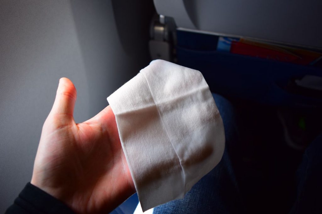 Delta Air Lines Fleet Boeing 777-200ER Premium Economy (Comfort+) inflight amenities hot towel services