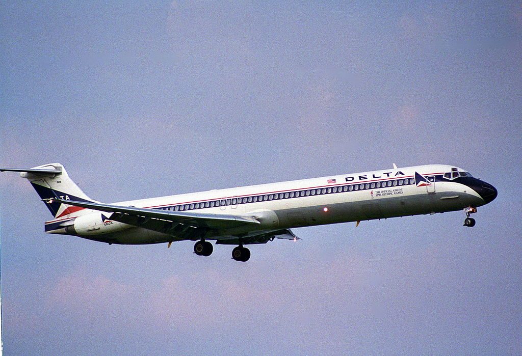Delta Air Lines Fleet McDonnell Douglas MD-88 N908DL @DCA Ronald Reagan Washington National Airport