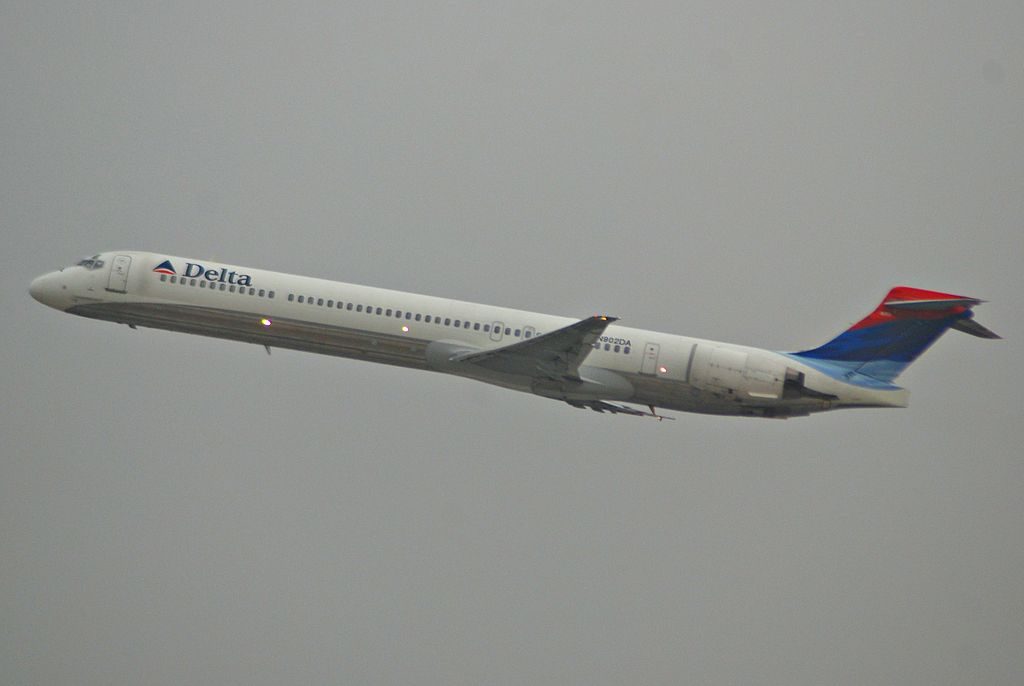 Delta Air Lines Fleet N902DA McDonnell Douglas MD-90-30 Departure Los Angeles International Airport
