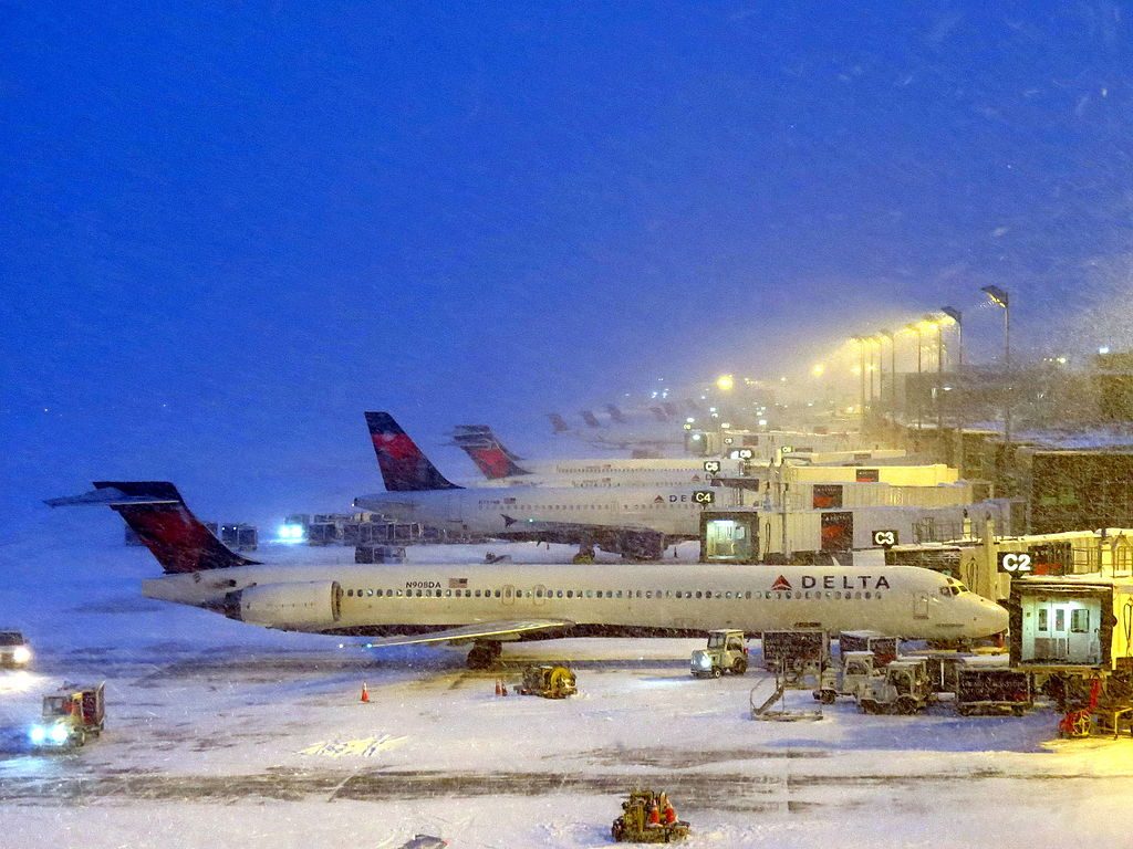 Delta Air Lines Fleet N908DA McDonnell Douglas MD-90-30 on boarding gate at Minneapolis-Saint Paul International Airport