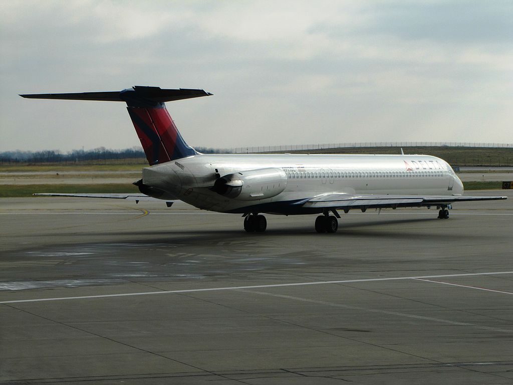 Delta Air Lines Fleet N919DL Regional Jet McDonnell Douglas MD-88 at Kansas City International Airport