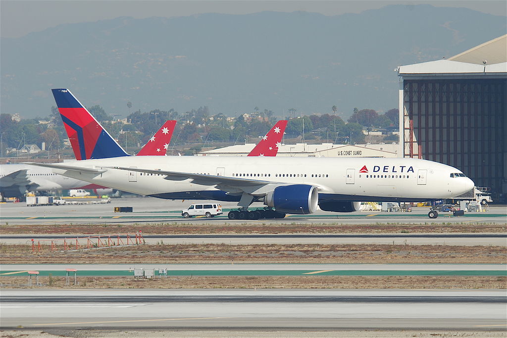 Delta Air Lines Fleet Boeing 777-200LR Details and Pictures