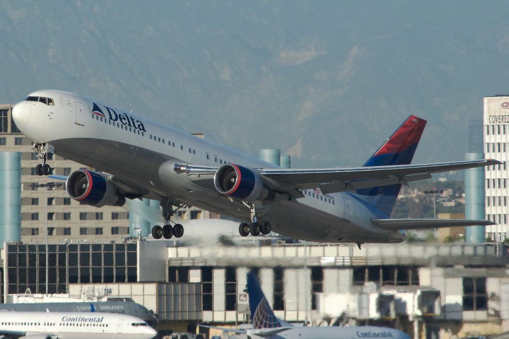 Delta Air Lines Widebody Aircraft Fleet Boeing 767-300 N1402A Climbing Up Shortly After Take off photos