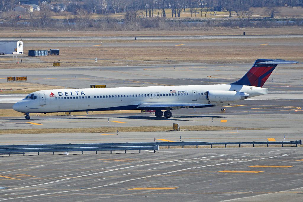 McDonnell Douglas MD-88 ‘N975DL’ c:n 53243, l:n1834 Built 1991 of Delta Air Lines at John F. Kennedy International Airport