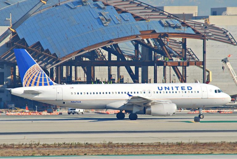 United Airlines Fleet Airbus A320200 Details and Pictures