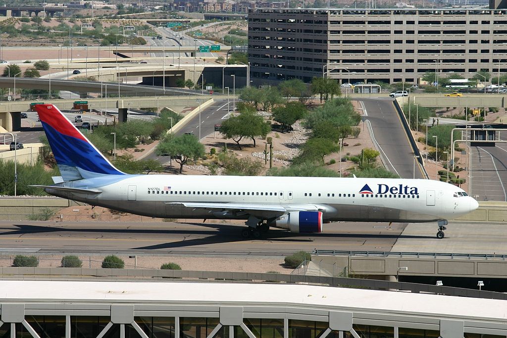 Widebody Aircraft N127DL Boeing B.767-300 Delta Air Lines Fleet at Phoenix Sky Harbor International Airport