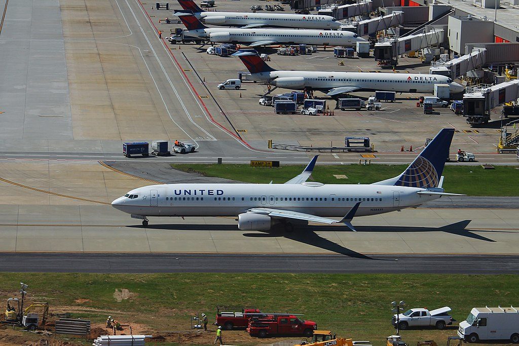 Boeing 737-924ER cn:serial number- 31646:3990 United Airlines Fleet N38451 Taxiing towards takeoff at Hartsfield–Jackson Atlanta International Airport