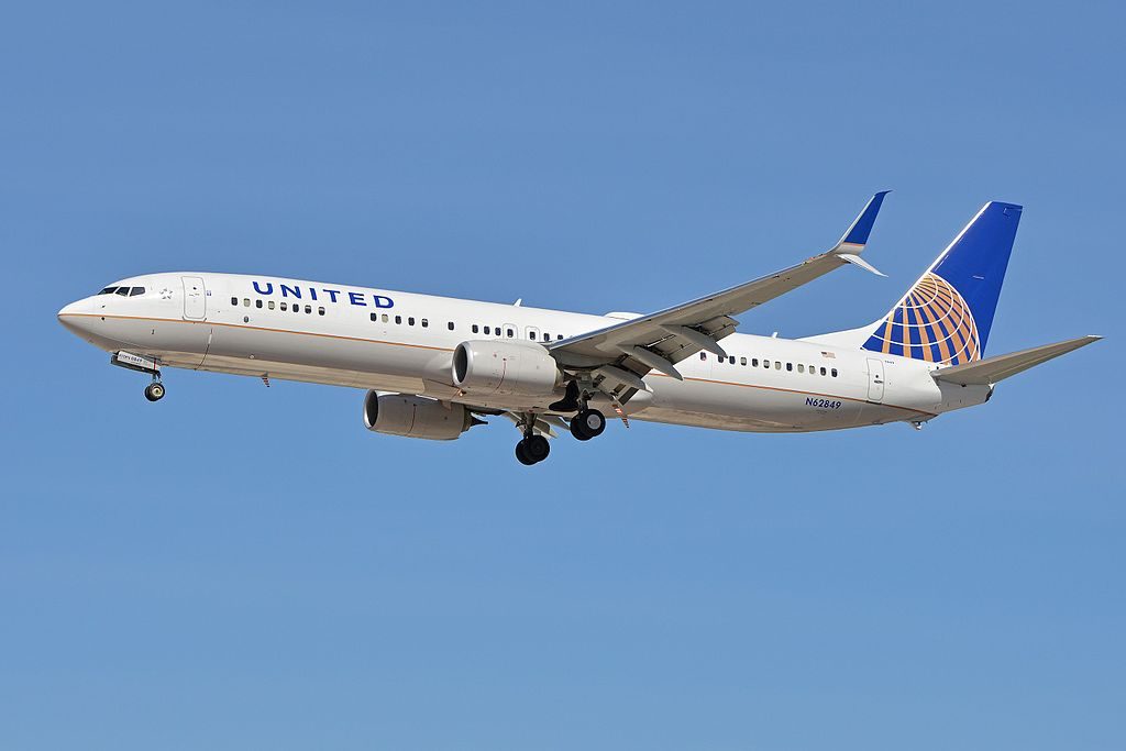 Boeing 737-924ER(w) ‘N62849’ United Airlines Fleet c:n 42204, l:n 5366. Built 2015. Seen arriving on flight UAL1930 from New York (Newark). McCarran International Airport, Las Vegas, NV, USA