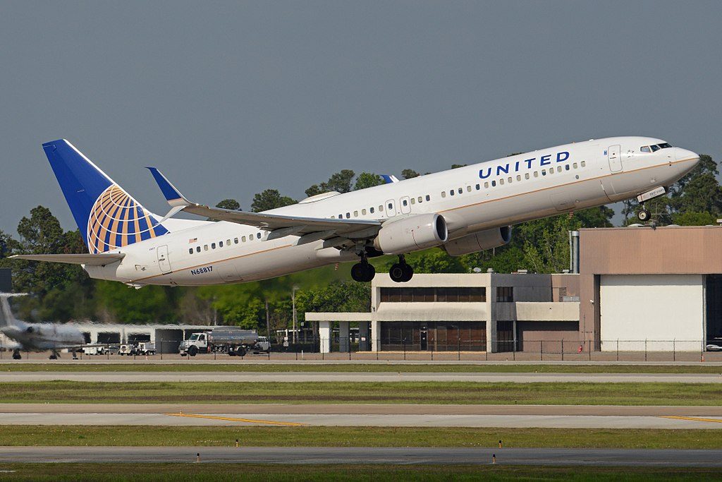 Boeing 737-924ER(w) ‘N68817’ United Airlines Fleet c:n 42747, l:n 4809. Built 2014. Seen departing on flight UAL1284 to New York (LGA). George Bush Intercontinental Airport, Houston, Texas, United States