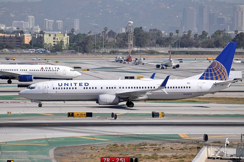 MSN 33528 LN 2891 B737-924ER : 737 : 737-900 : 737-900ER UNITED AIRLINES LAX AIRPORT EX CONTINENTAL AIRLINES