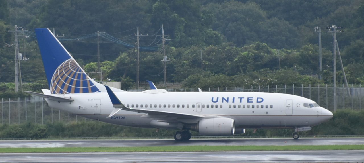 United Airlines Aircraft Fleet N39726 (ex Continental Airlines) Boeing 737-724 winglets cn:serial number- 28796:315 at Tokyo Narita-NRT, Japan
